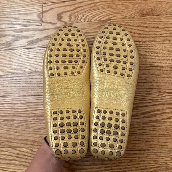 Tod's Gold Leather Loafers - Picture 7 of 10